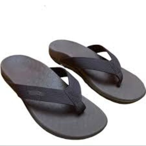 Vionic 44 Wave Toe Post Sandal in Black/Black - Picture 14 of 15